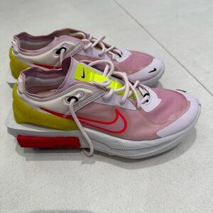 Nike ZoomX sneakers worn twice 7.5, no box